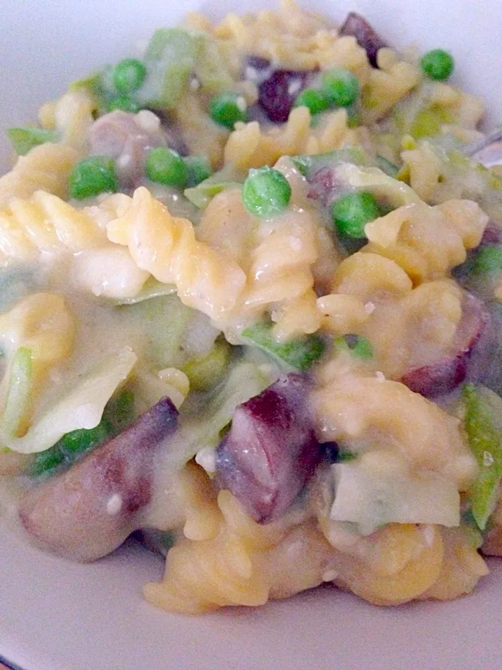 Mushroom, Leek & Pea Cheesy Pasta|rhi chanさん