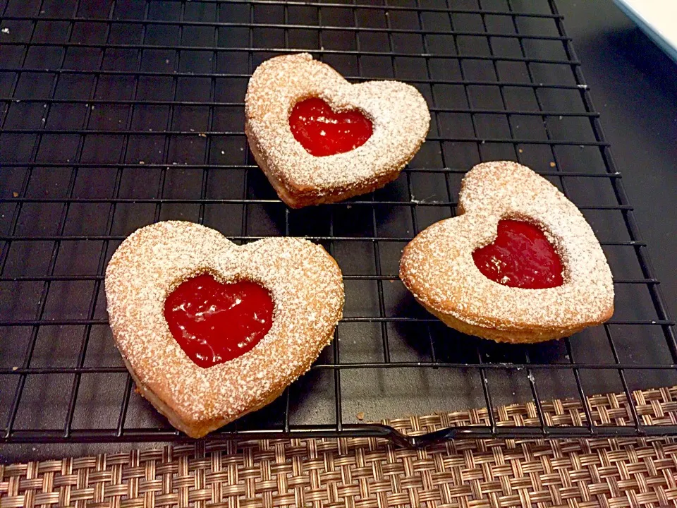 Czech Linzer cookies|Marketa Pistekovaさん