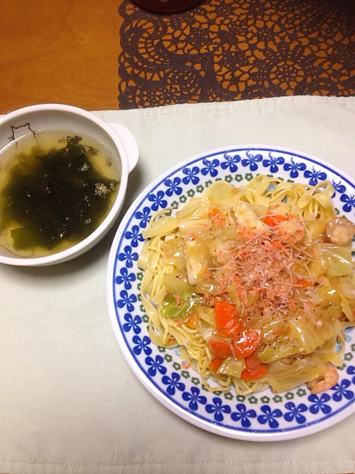 シーフードあんかけ焼きそば
わかめスープ|あおさん