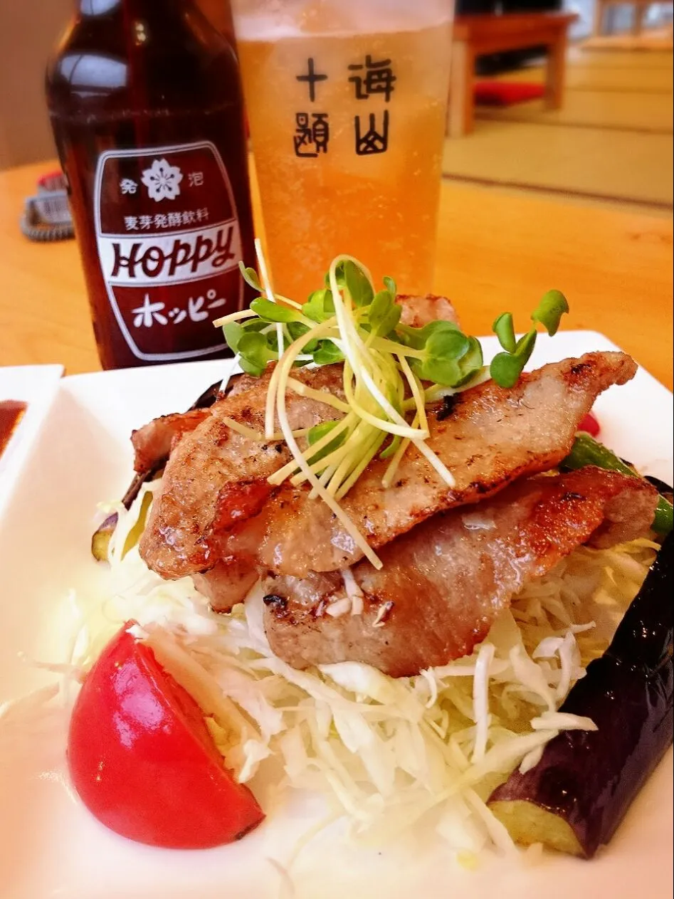 Snapdishの料理写真:イベリコ豚🐷🍴ホッピーで❗🍺＼(^o^)／|ナムナムさん