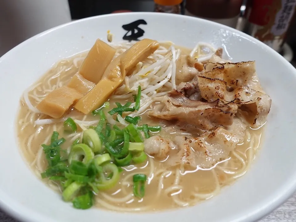 酒宴麺屋 天晴 濃こく肉盛ラーメン|ddr3rdmixさん