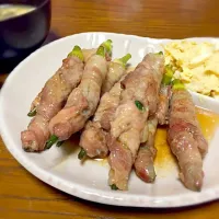 Snapdishの料理写真:☆オクラの豚肉巻き(甘ダレ絡め焼き)
☆キャベツとゆで卵の温サラダ|さやかさん