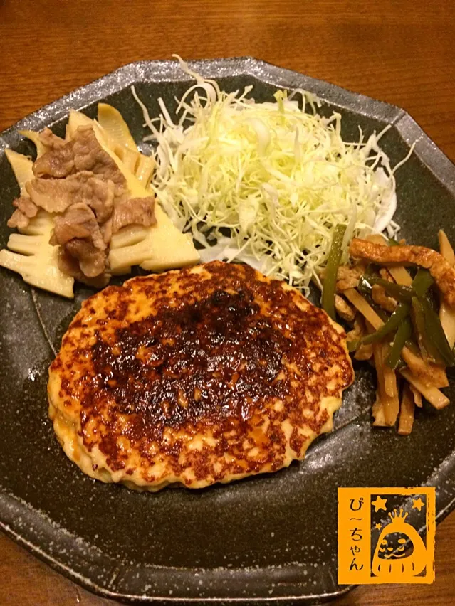 Snapdishの料理写真:今夜は鶏ミンチで豆腐バーグ&朝も早よからのたけのこ料理😊|☆ぴ〜ちゃん☆さん