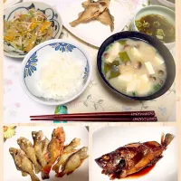 4月11日夜ごはん♡
メバルの唐揚げ
野菜炒め
もずく酢〜オクラ添え〜
みそ汁(豆腐・しめじ・わかめ)
白ごはん
※シニア用メニュー※
メバルの煮付け

追記
前日夜中に釣りに行って、
自らメバルを調達いたしました*\(^o^)/*|Mayoさん