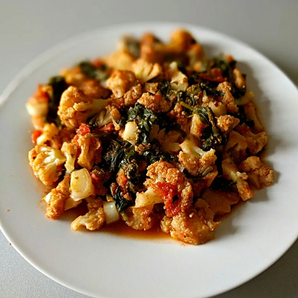 Cauliflower, spinach and curried tomatoes|Stefan Labuschagneさん