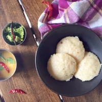 Rava Idli served with Sambhar and Coconut chutney|aanchalさん