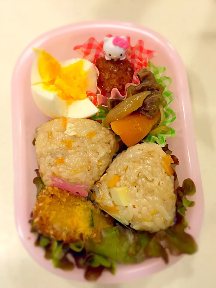 Snapdishの料理写真:筍ご飯のおにぎり✨|Michiko Okamotoさん