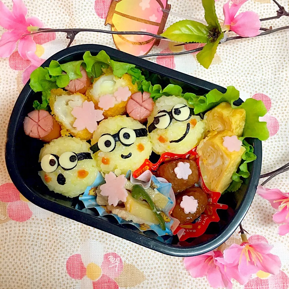 ミニオンズのお花見弁当🌸|ひぃちゃんさん