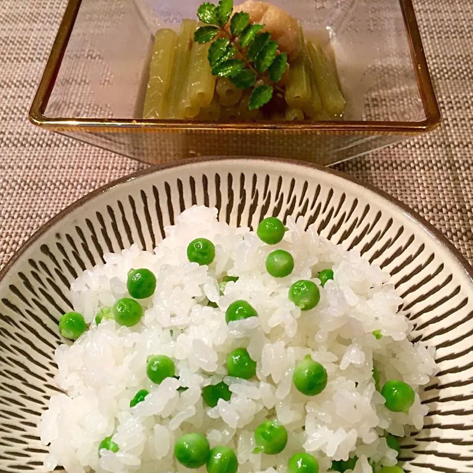 まるまさんの料理💚グリーンピースご飯💚と蕗の煮物|もとぱんさん