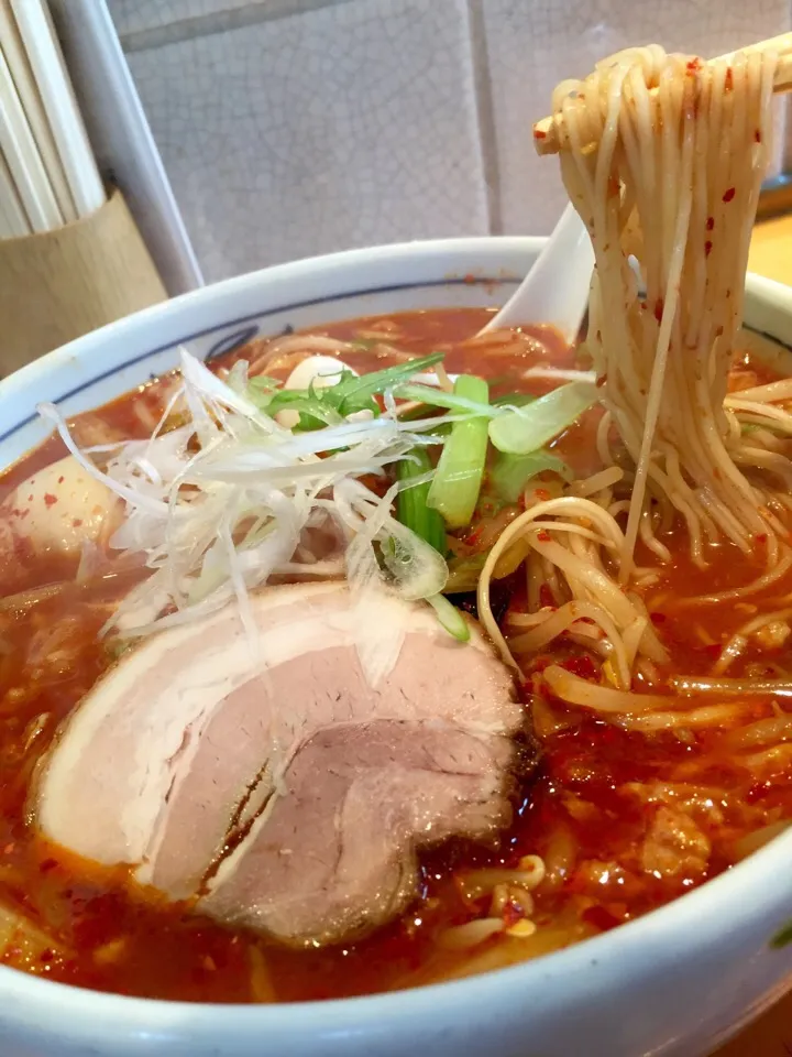 ✨漢の汗ほとばしる超特辛ラーメン✨|中さんさん