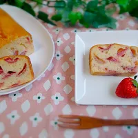 バターなし！
生クリームでフレッシュ苺のクリーミーパウンドケーキ(*´∀`)♪