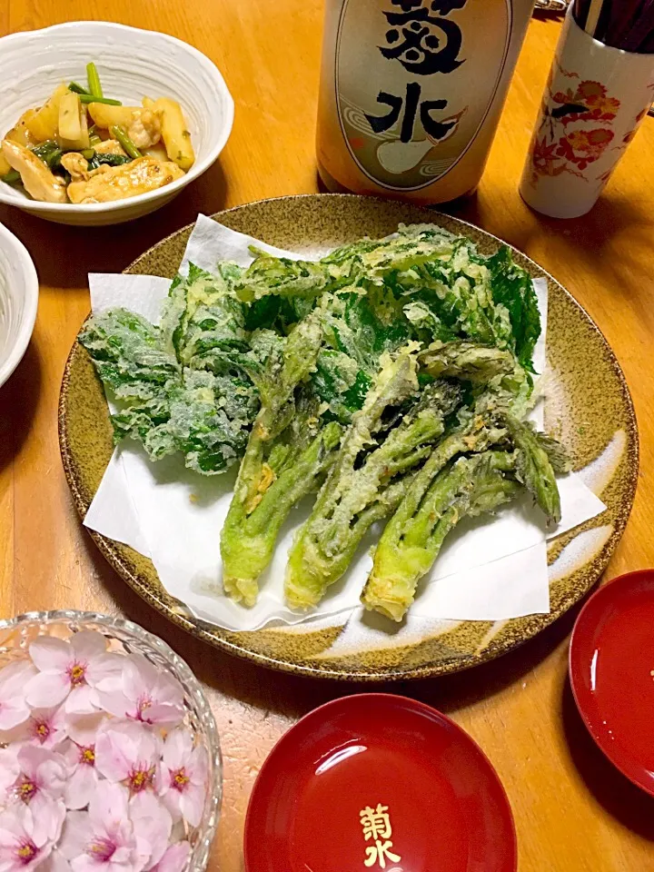 Snapdishの料理写真:たらの芽と明日葉の天ぷら
🌸花見酒🌸|Miさん