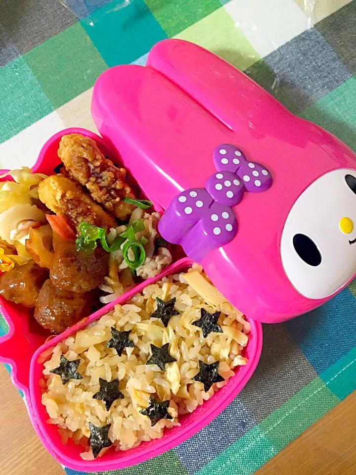 今日の娘のお弁当♡
筍ごはんに大好きなお星様
で可愛いくしてみましたー★|mamamaさん