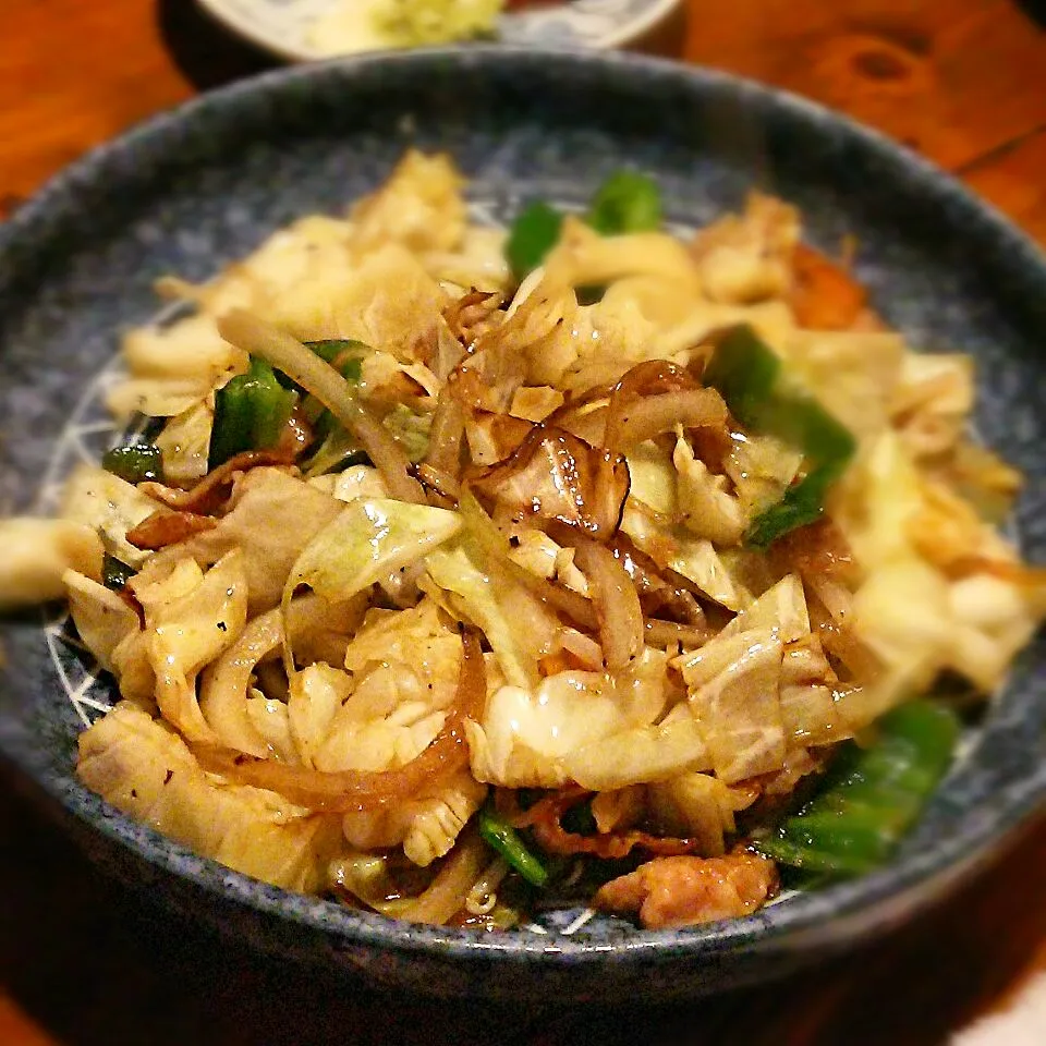 肉野菜炒めで、カンパ～ぃ！(^_^)／□☆□＼(^_^)|たかたかさん