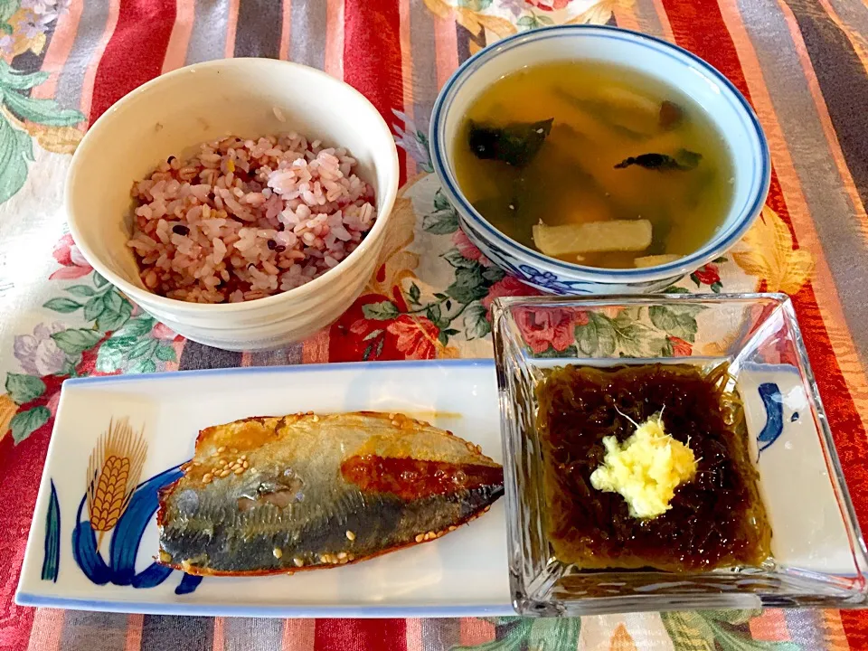 朝ご飯
鯵のみりん漬け焼き&モズク酢|Ayuさん