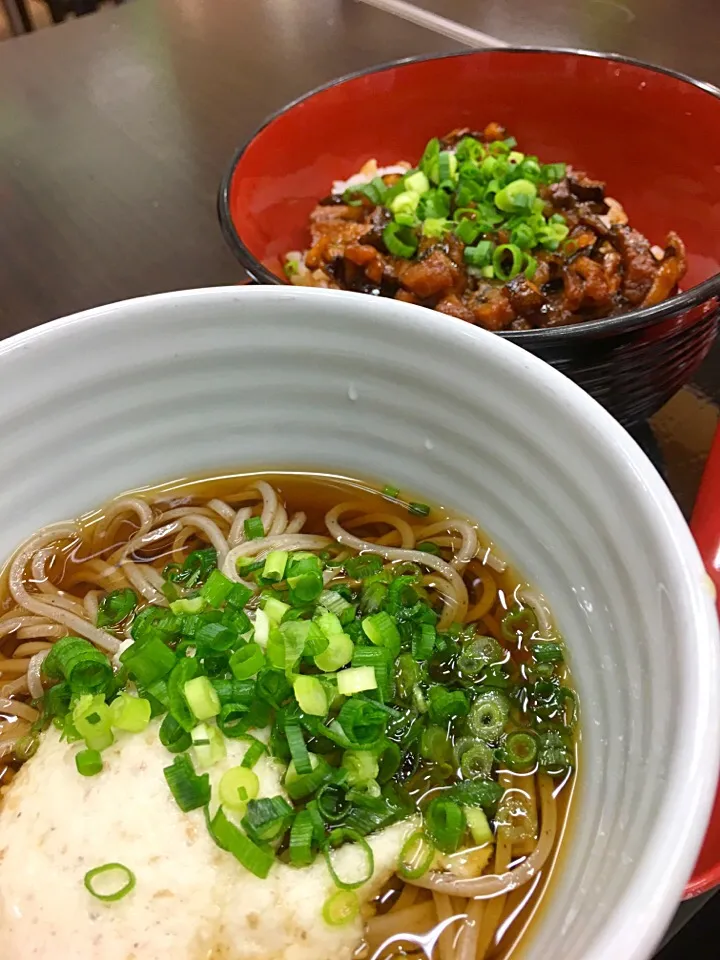 とろろ蕎麦と穴子丼のセット|Agaricusさん