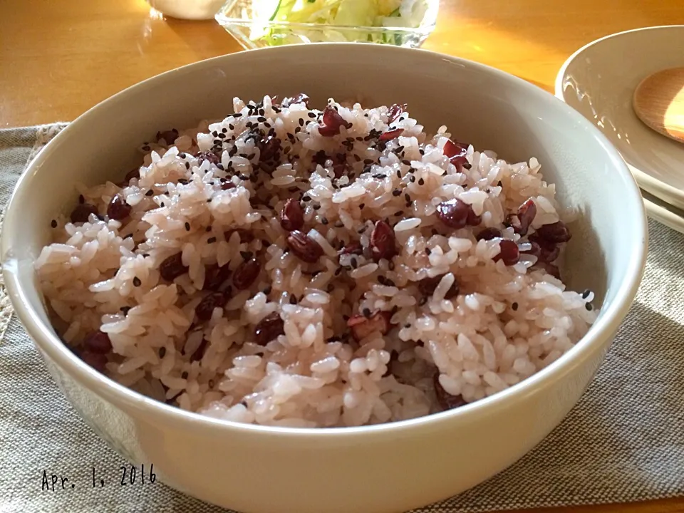 Snapdishの料理写真:次女の入学式にお赤飯🎵|みきおさん