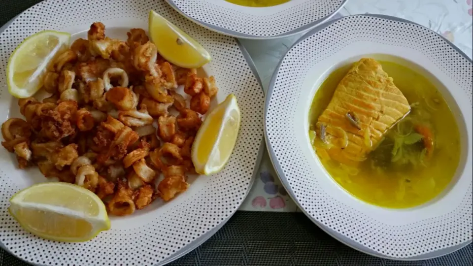 Salmon soup with Calamari|Jihanさん