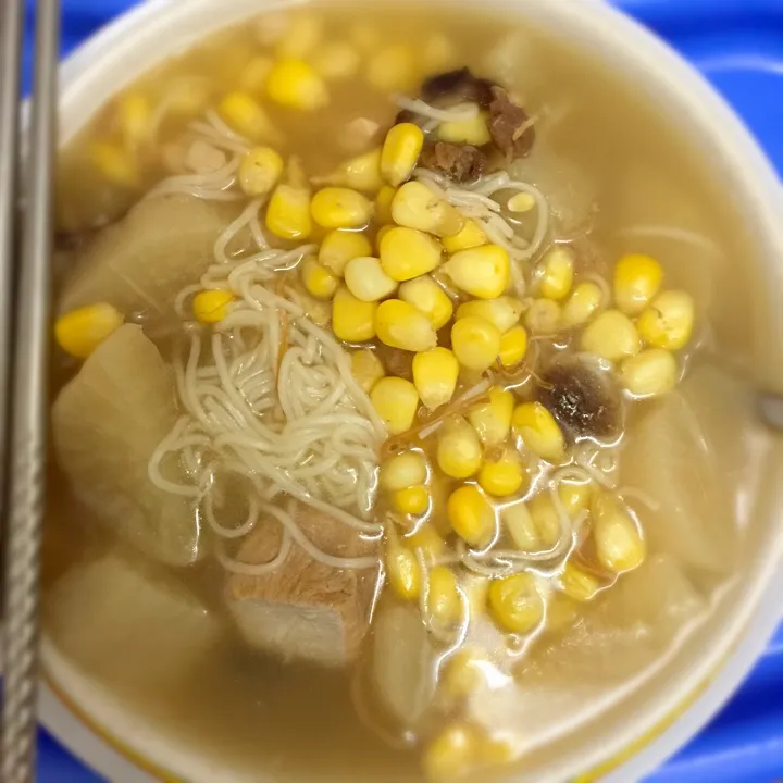 Mee Sua with White Raddish & Corn Soup|Chrissy Yinさん