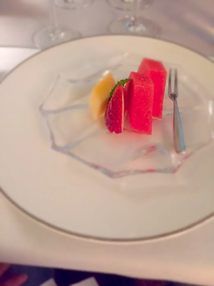 Fruit Salad to start|Martin Wangさん