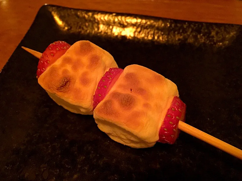 Grilled marshmallows + strawberries|Yvonne C.さん