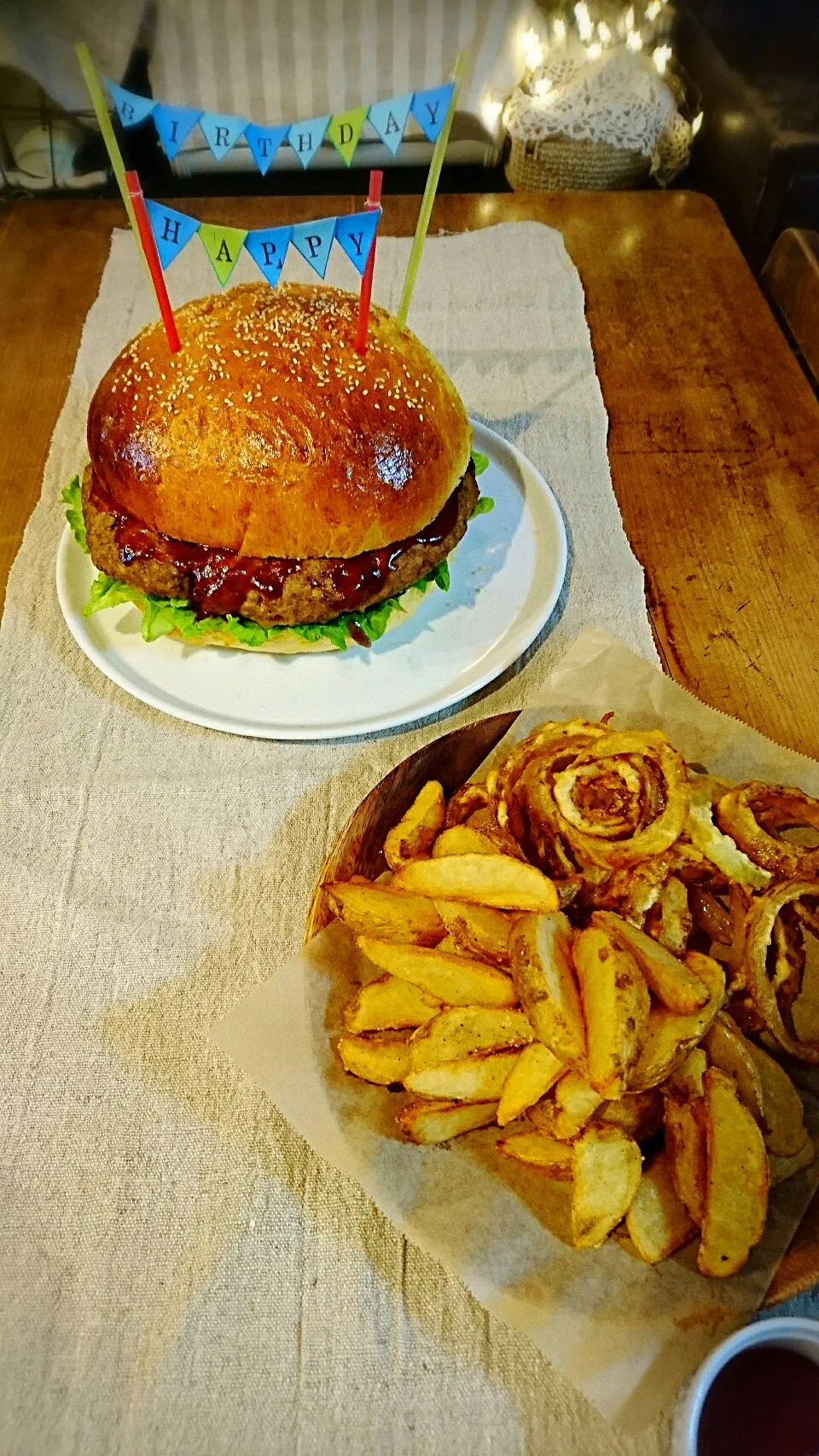デカバーガーとオニポテ|TOKOさん
