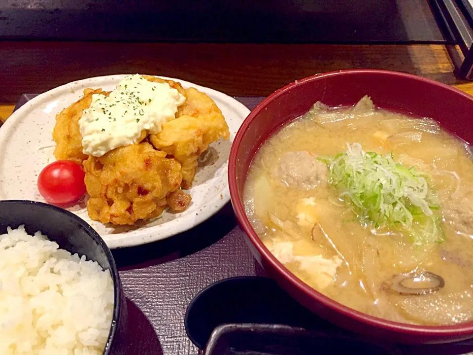 日替り定食 チキン南蛮とつみれ汁|流線形さん