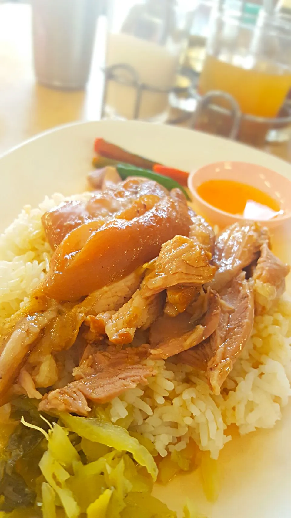 "ข้าวขาหมู" (Stewed pork leg on rice)
อย่าถามว่าจะอ้วนไหม...😂😂😂|🌴Papa Naughty...(new id)🍹さん