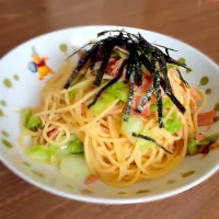 Snapdishの料理写真:キャベツとベーコンの和風パスタ|ぼんくらさん