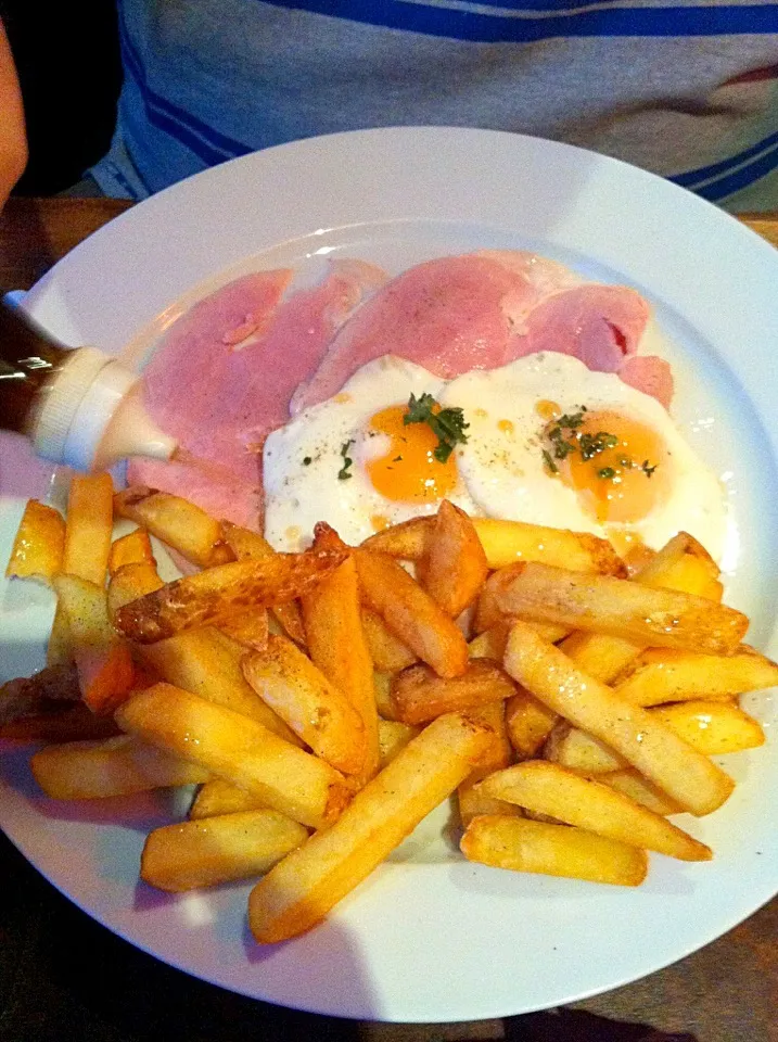 Ham, egg, chips.|Karla Collington Ryderさん