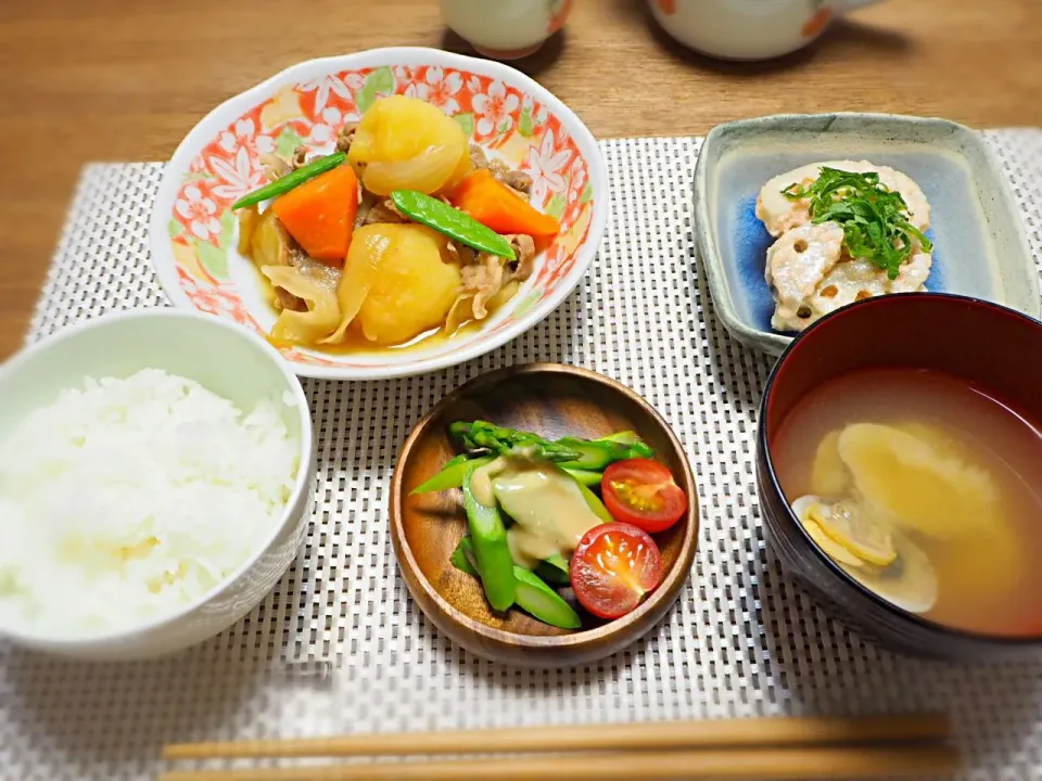 ☆肉じゃが
☆れんこんの明太マヨ和え
☆アスパラのごま味噌がけ
☆あさりのお味噌汁|なべちゃんさん