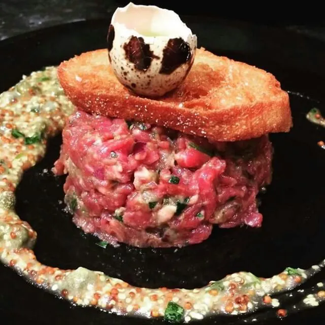 The perfect #steak #tartare by @theexperimentalbakery with the best #steak from #meat #bbqlife #nobbq #healthy #homemade #foodporn #london #beef #tender #juicey|CHUENCHAIさん