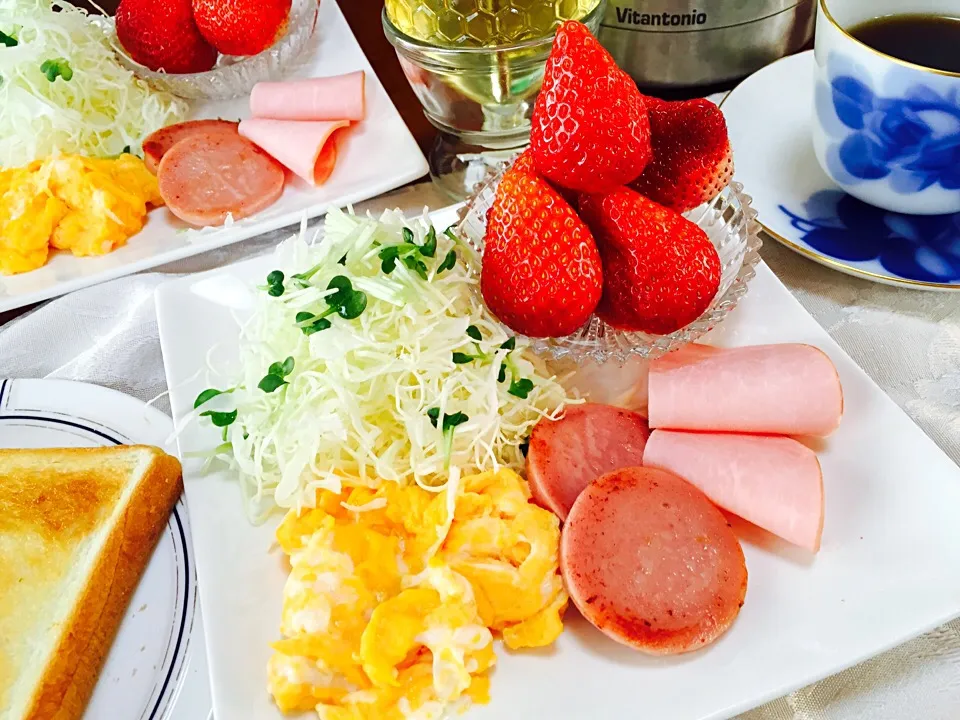 土曜日の簡単、のんびり朝GOPAN🍴☕️🍞|ｋｚｓｙｋさん