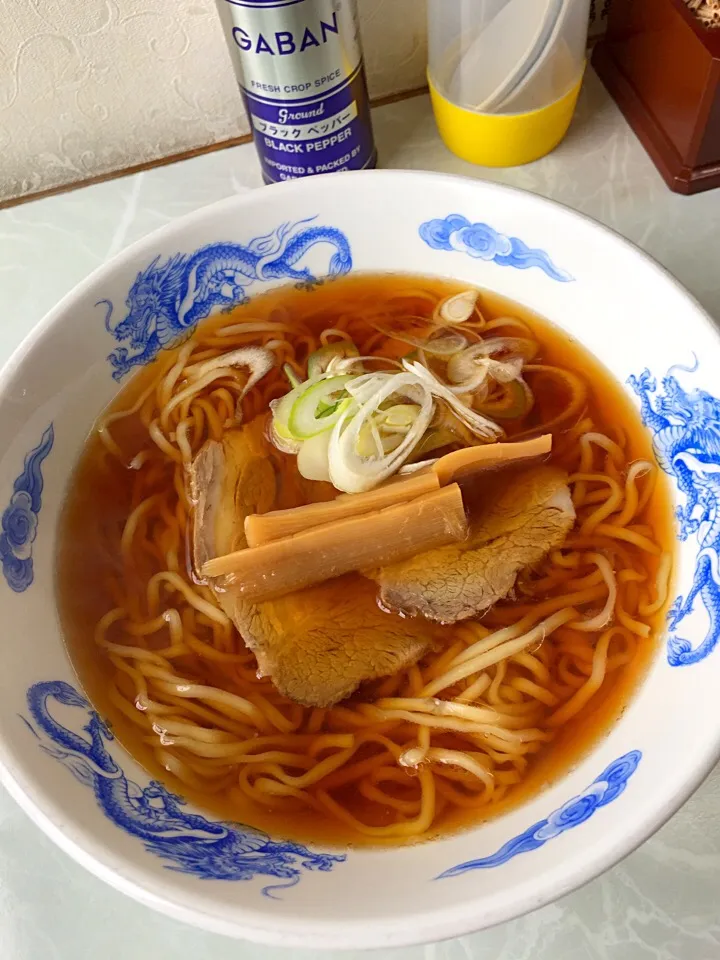 黒醤油らーめん あっさり 手打ち麺|901さん