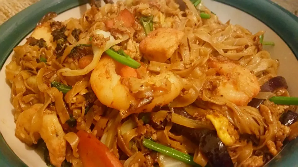 Shrimp Chow Mein.|Michael Muliaさん