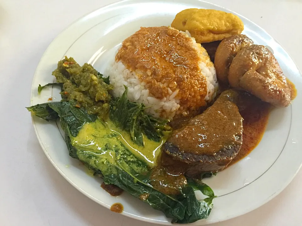 Nasi Padang|yeni kartikasariさん