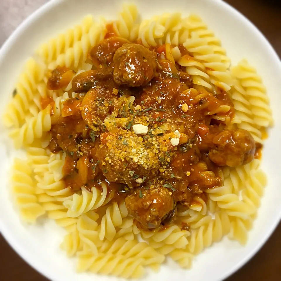 Pasta with Meatballs and meat sauce パスタのミートボールミートソースかけ|Mama Kathi Dinerさん