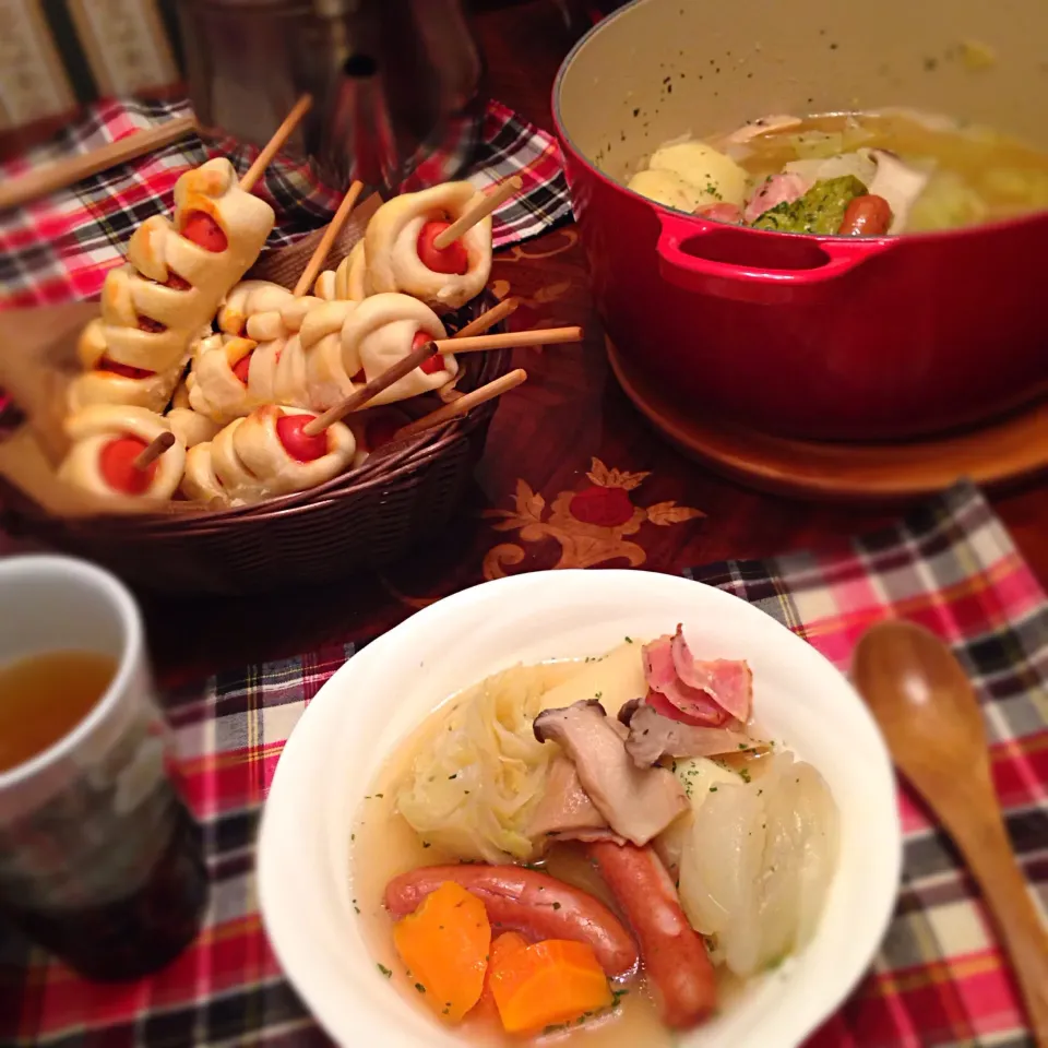 今日の晩御飯(๑´ڡ`๑)
フランクロールとポトフ|ちゃたままさん