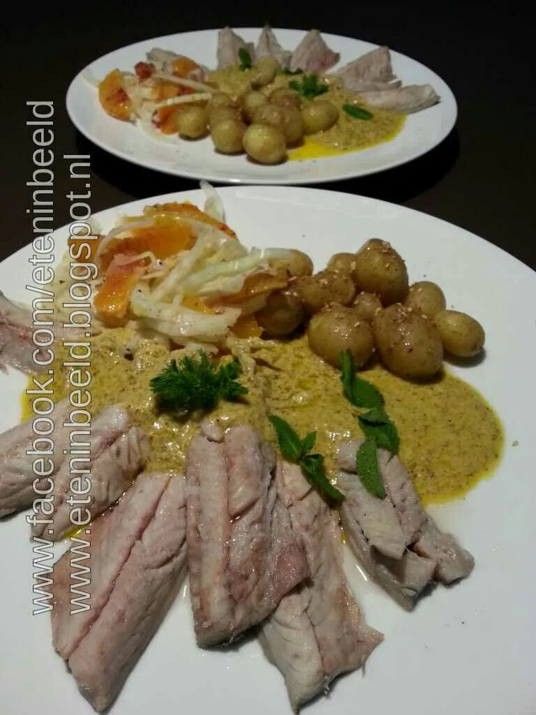 Snapdishの料理写真:Poached mackerel with mint-buttersauce, potatoes with dukkah an fennel-bloodorange-salad|Frank&Jolanda - Eteninbeeldさん