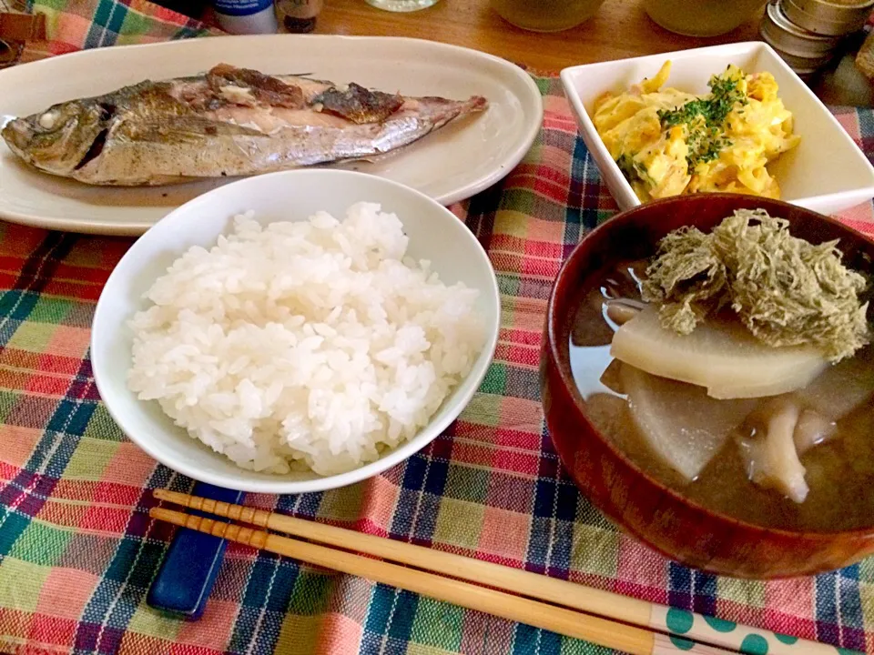 朝ごはん★鯵の塩焼き、かぼちゃのサラダ、みそ汁、ごはん|ハルさん