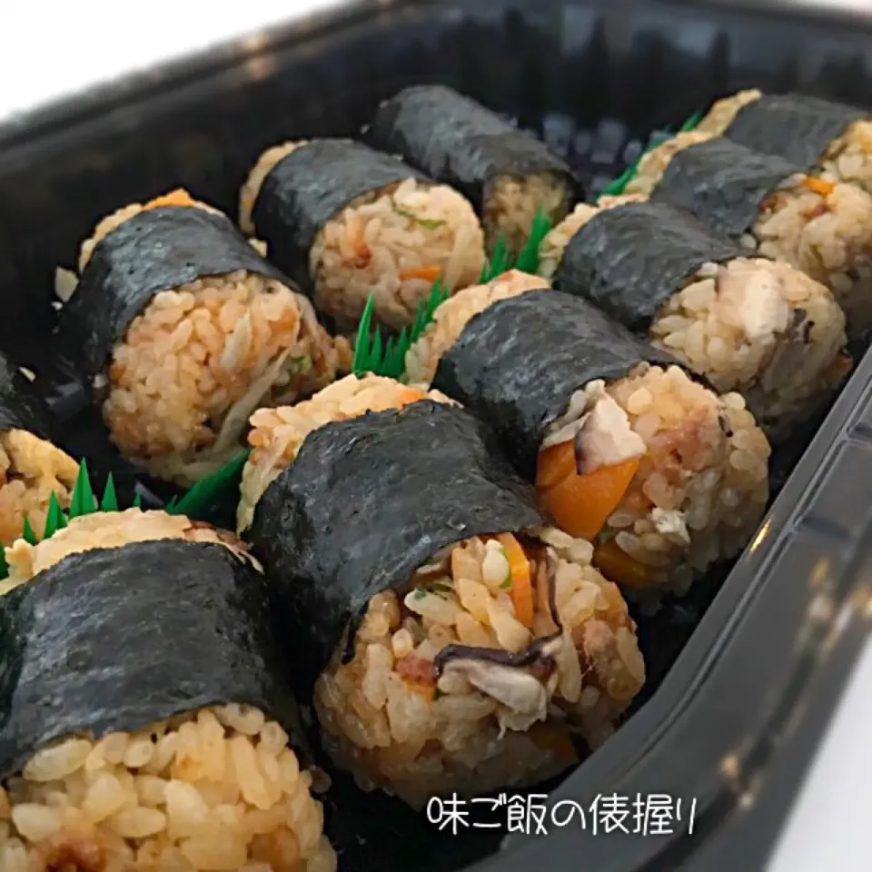 ケイさんの料理 計量簡単！炊き込むだけ〜我が家の味ご飯〜|ケイさん
