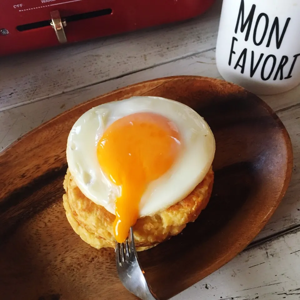 パン粉で作った朝マックみたいなもの|宮原礼智さん