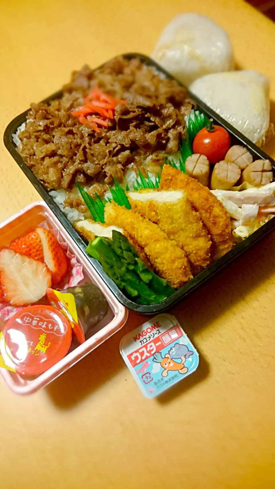 Snapdishの料理写真:高校生男子弁当♪牛丼弁当|まさまささん