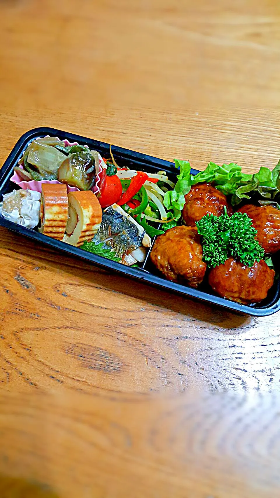 今日のお弁当❕🐷🐮肉団子|クッキングオヤジさん