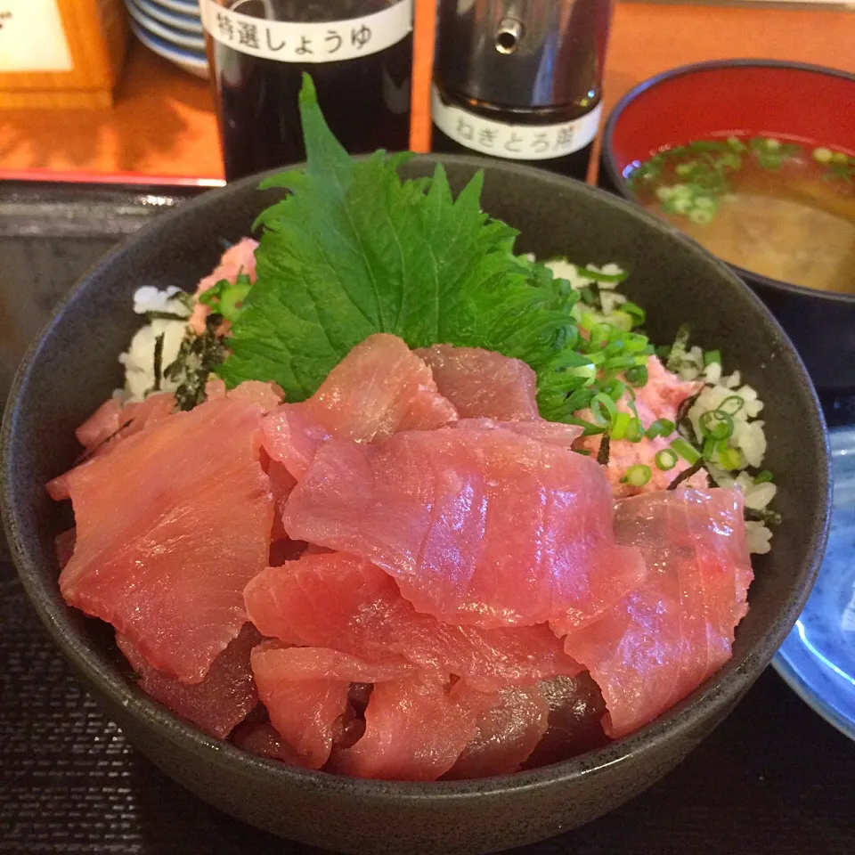 Snapdishの料理写真:メガ盛り丼@のっけ家(清水)|塩豚骨さん