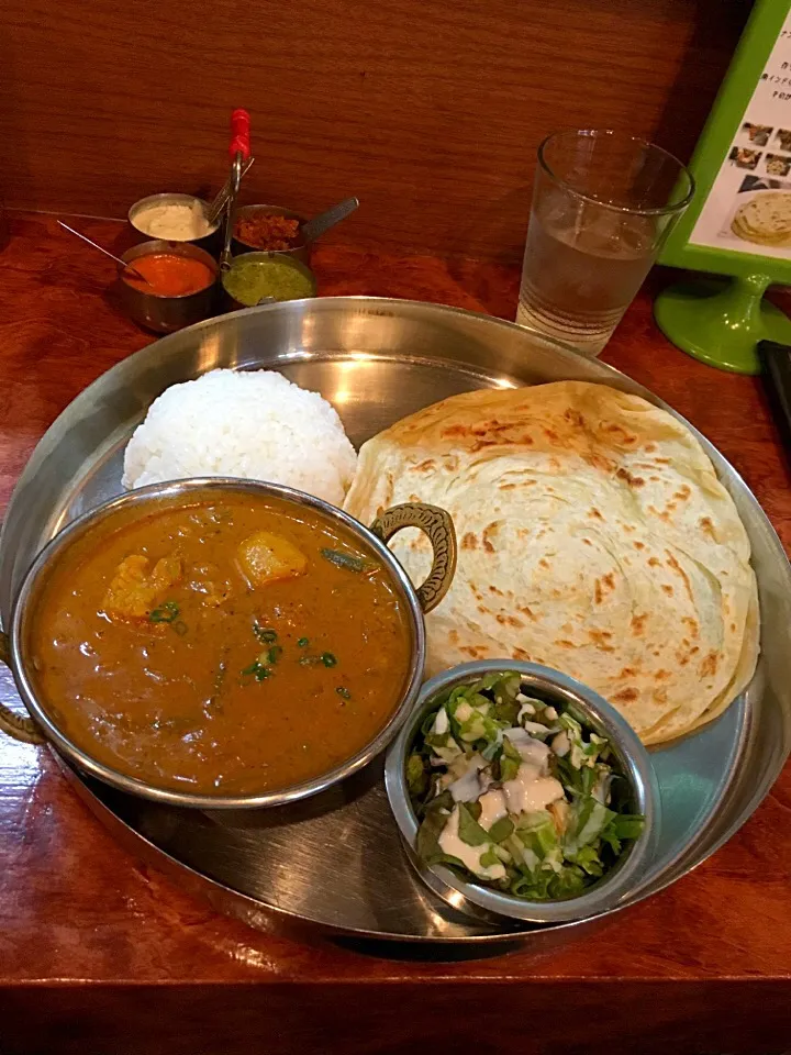 Snapdishの料理写真:スパイシー野菜カレー@マドラスミールス|カリー仙人さん