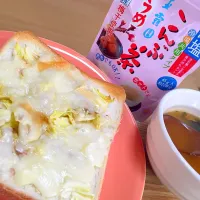 Snapdishの料理写真:梅昆布キャベトースト🍞|S-LITEさん