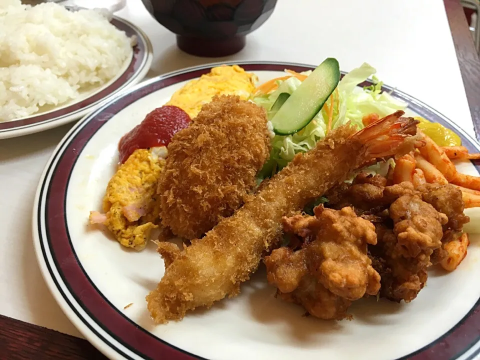 Snapdishの料理写真:サービスランチ|hirotomoさん