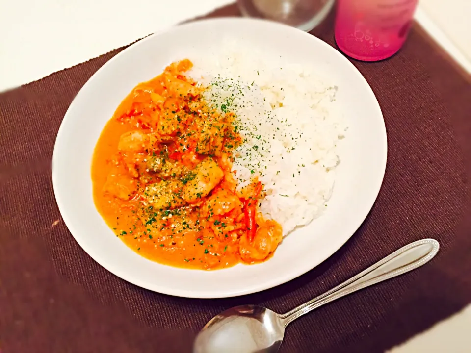 トマトで作るカレールウ不要のカレーライス🍛💞|serioᵕ̈*⑅さん