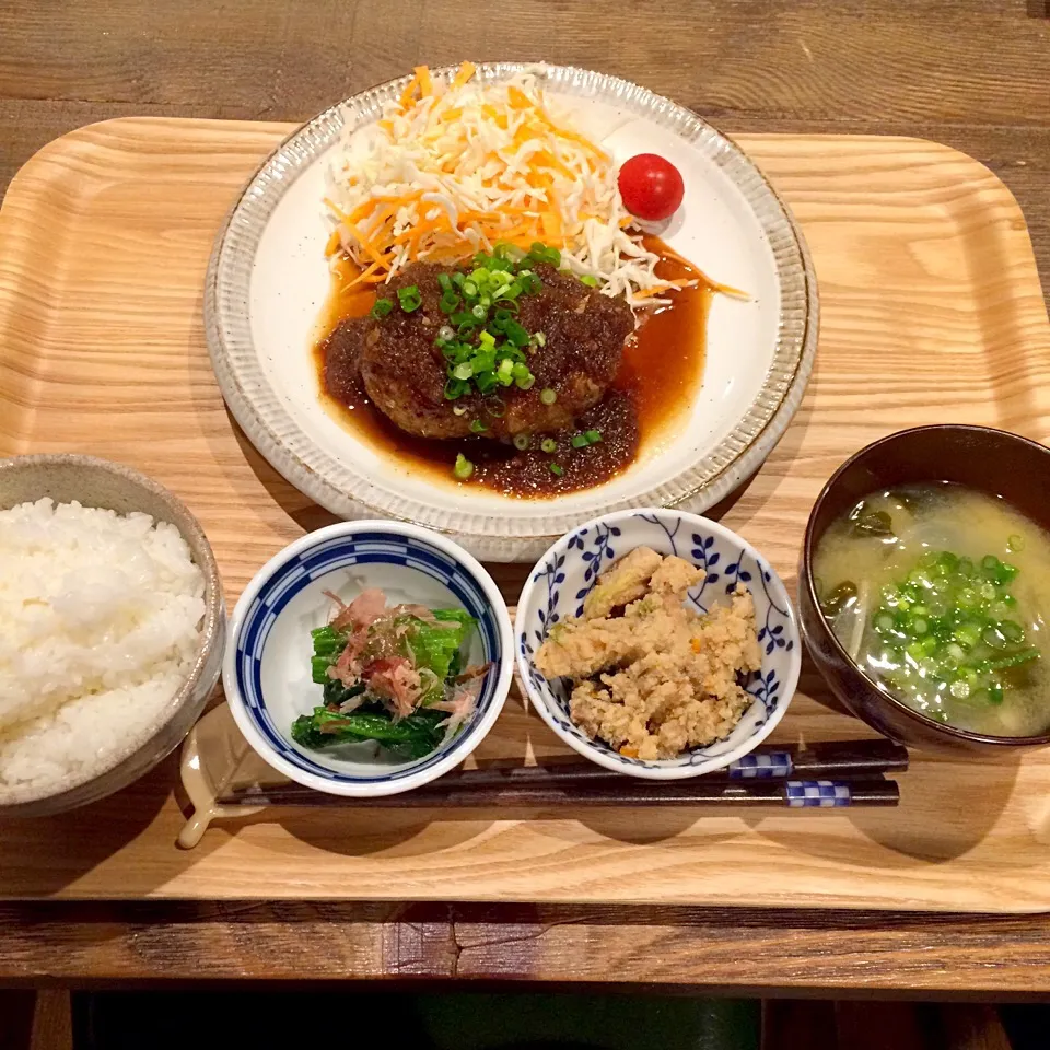 和風ハンバーグ、おから煮物、ほうれん草おひたし|Nao Yamadaさん